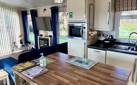 40A Oak Village- 2 Bedroom Lodge On Grange Leisure Park